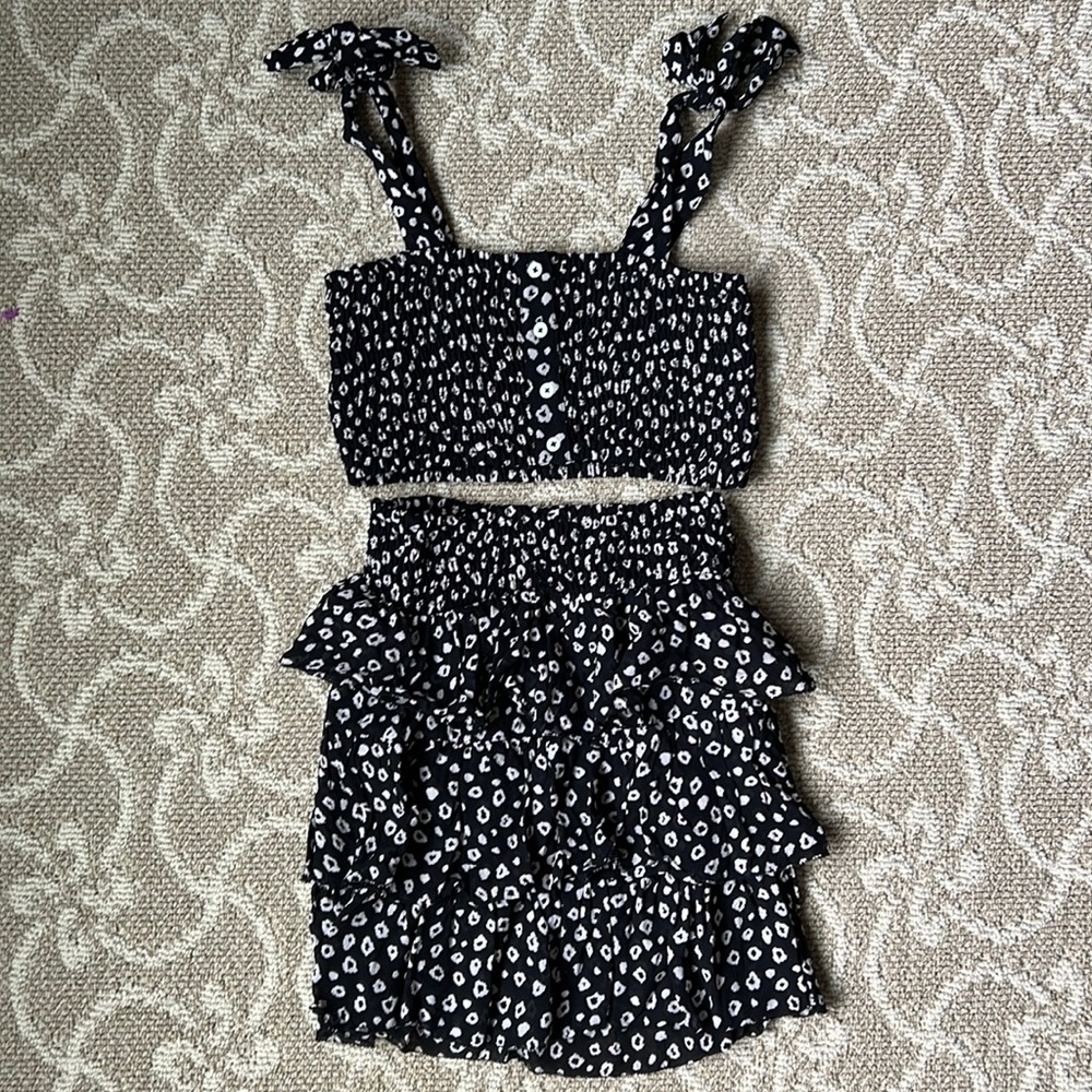 Les Coyotes De Paris girls size 10 matching set